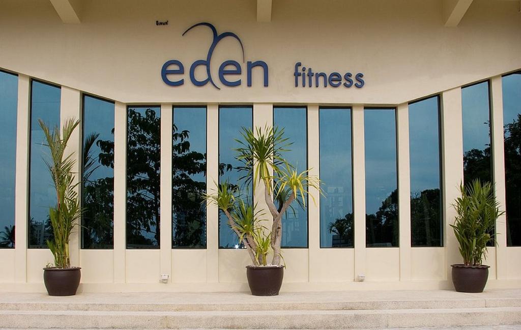 Eden Resort Karon Exteriör bild